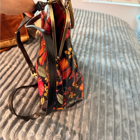 Patricia Nash Novella Framed Tropical Escape LeatherShoulder Bag/Satchel - Picture 4 of 6